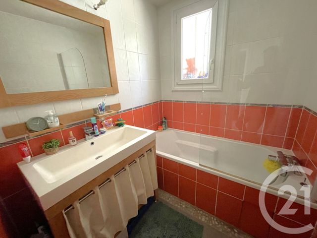 maison à vendre - 6 pièces - 135.47 m2 - LA CHEVALLERAIS - 44 - PAYS-DE-LOIRE - Century 21 Espace De L'Isac