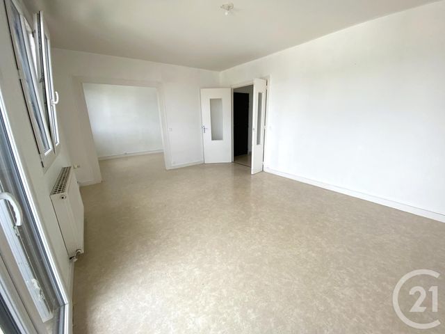Appartement T4 à vendre - 5 pièces - 87.25 m2 - NOZAY - 44 - PAYS-DE-LOIRE - Century 21 Espace De L'Isac