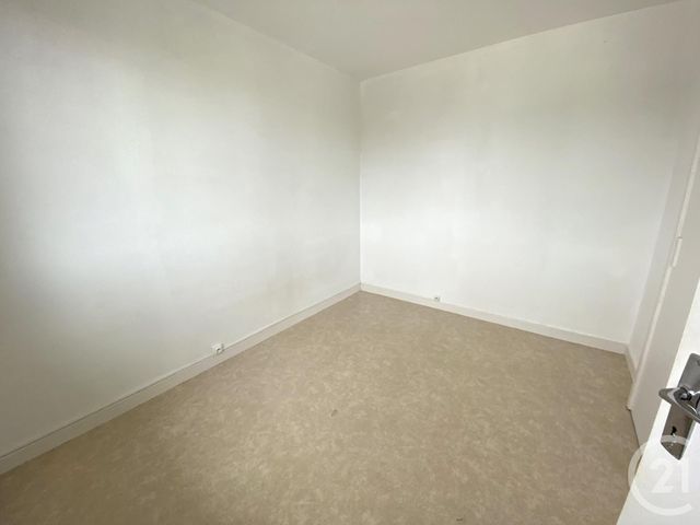 Appartement T4 à vendre - 5 pièces - 87.25 m2 - NOZAY - 44 - PAYS-DE-LOIRE - Century 21 Espace De L'Isac