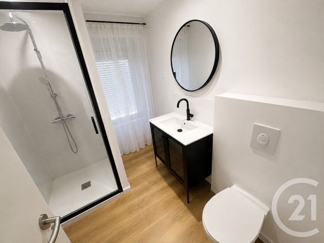Appartement T4 à louer - 4 pièces - 65.94 m2 - LA CHEVALLERAIS - 44 - PAYS-DE-LOIRE - Century 21 Espace De L'Isac