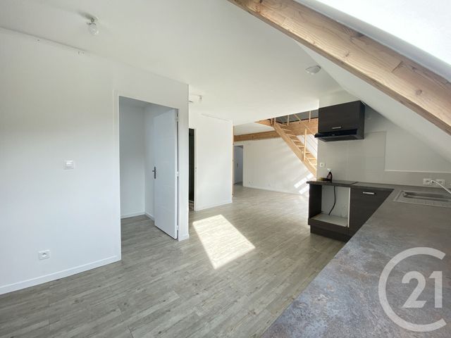 Appartement T5 à louer - 5 pièces - 85.19 m2 - HERIC - 44 - PAYS-DE-LOIRE - Century 21 Espace De L'Isac