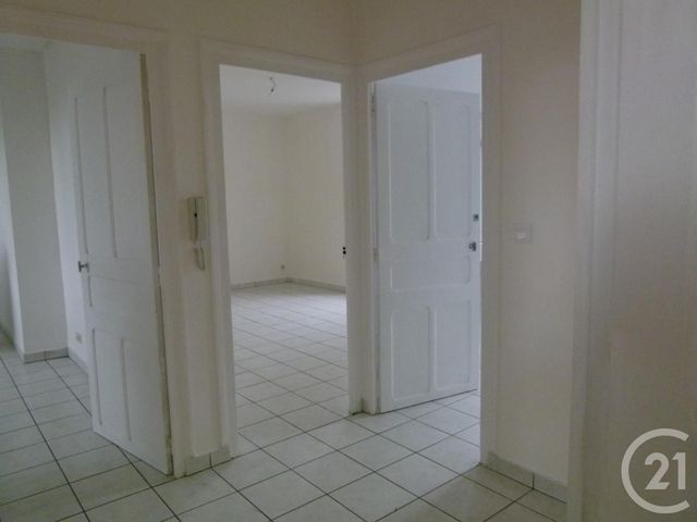 Appartement à louer - 4 pièces - 71.0 m2 - BLAIN - 44 - PAYS-DE-LOIRE - Century 21 Espace De L'Isac