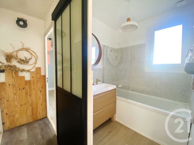 maison à vendre - 5 pièces - 114.33 m2 - NOTRE DAME DES LANDES - 44 - PAYS-DE-LOIRE - Century 21 Espace De L'Isac