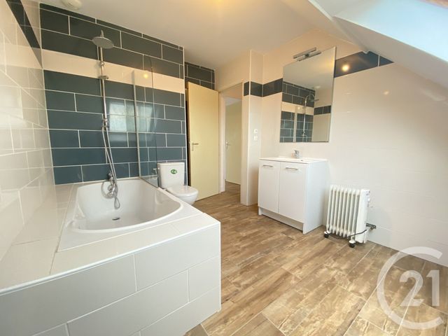 maison à louer - 5 pièces - 88.98 m2 - BLAIN - 44 - PAYS-DE-LOIRE - Century 21 Espace De L'Isac