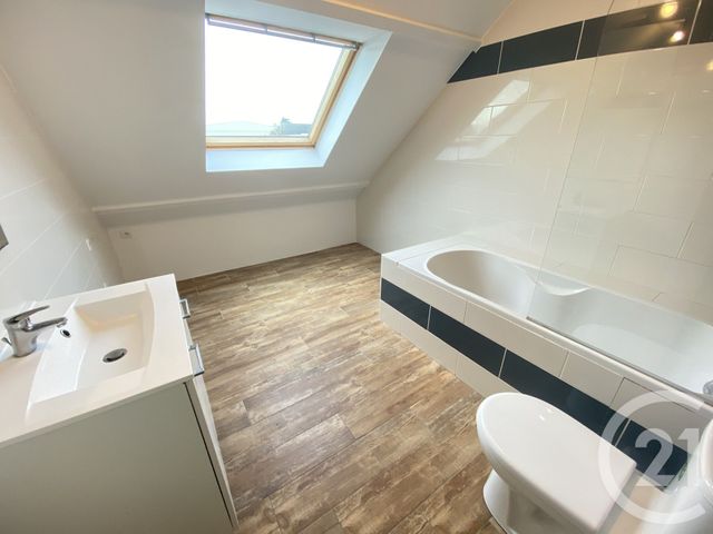 maison à louer - 5 pièces - 88.98 m2 - BLAIN - 44 - PAYS-DE-LOIRE - Century 21 Espace De L'Isac