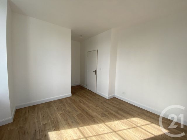 maison à louer - 6 pièces - 113.62 m2 - GUEMENE PENFAO - 44 - PAYS-DE-LOIRE - Century 21 Espace De L'Isac