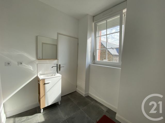 maison à louer - 6 pièces - 113.62 m2 - GUEMENE PENFAO - 44 - PAYS-DE-LOIRE - Century 21 Espace De L'Isac