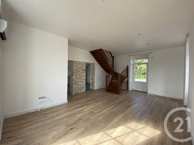 maison à louer - 6 pièces - 113.62 m2 - GUEMENE PENFAO - 44 - PAYS-DE-LOIRE - Century 21 Espace De L'Isac