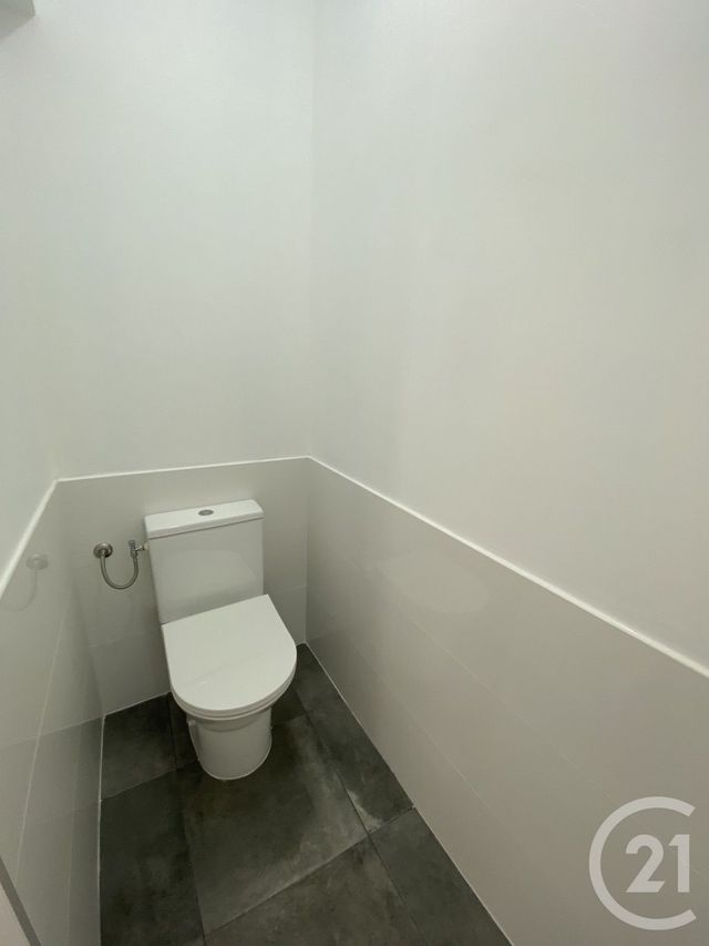 maison à louer - 6 pièces - 113.62 m2 - GUEMENE PENFAO - 44 - PAYS-DE-LOIRE - Century 21 Espace De L'Isac