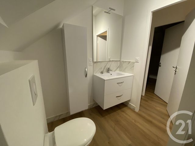 maison à louer - 5 pièces - 79.21 m2 - GRANDCHAMPS DES FONTAINES - 44 - PAYS-DE-LOIRE - Century 21 Espace De L'Isac