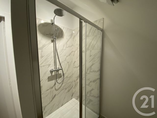 maison à louer - 5 pièces - 79.21 m2 - GRANDCHAMPS DES FONTAINES - 44 - PAYS-DE-LOIRE - Century 21 Espace De L'Isac