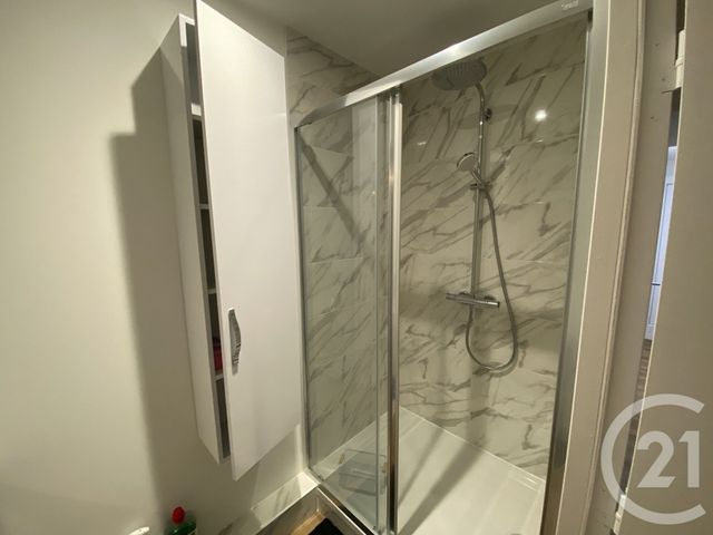 maison à louer - 5 pièces - 79.21 m2 - GRANDCHAMPS DES FONTAINES - 44 - PAYS-DE-LOIRE - Century 21 Espace De L'Isac