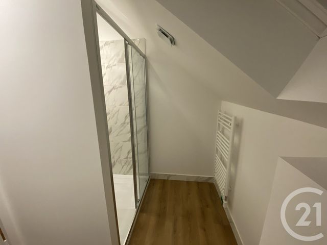 maison à louer - 5 pièces - 79.21 m2 - GRANDCHAMPS DES FONTAINES - 44 - PAYS-DE-LOIRE - Century 21 Espace De L'Isac