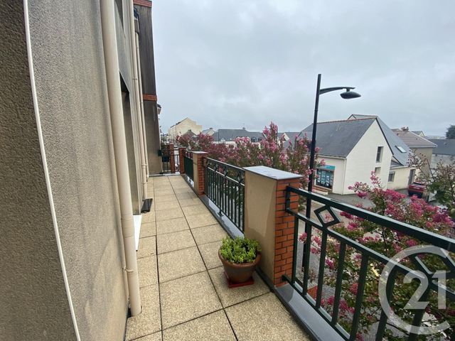 Appartement T3 à louer - 3 pièces - 76.0 m2 - ST HERBLAIN - 44 - PAYS-DE-LOIRE - Century 21 Espace De L'Isac