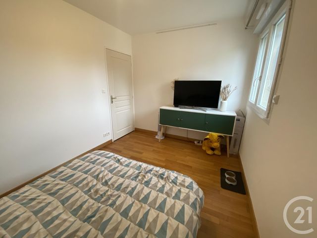 Appartement T3 à louer - 3 pièces - 76.0 m2 - ST HERBLAIN - 44 - PAYS-DE-LOIRE - Century 21 Espace De L'Isac