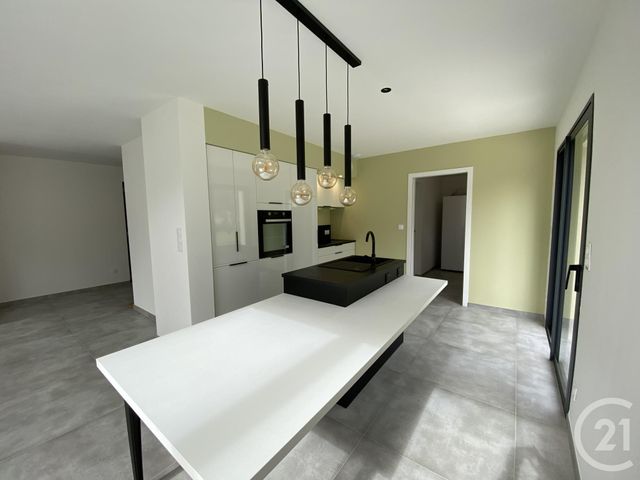 maison à louer - 4 pièces - 121.66 m2 - LA CHEVALLERAIS - 44 - PAYS-DE-LOIRE - Century 21 Espace De L'Isac