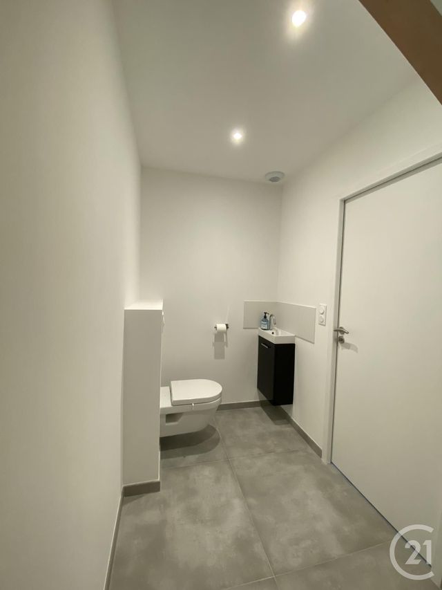 maison à louer - 4 pièces - 121.66 m2 - LA CHEVALLERAIS - 44 - PAYS-DE-LOIRE - Century 21 Espace De L'Isac