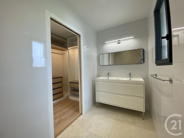 maison à louer - 4 pièces - 121.66 m2 - LA CHEVALLERAIS - 44 - PAYS-DE-LOIRE - Century 21 Espace De L'Isac