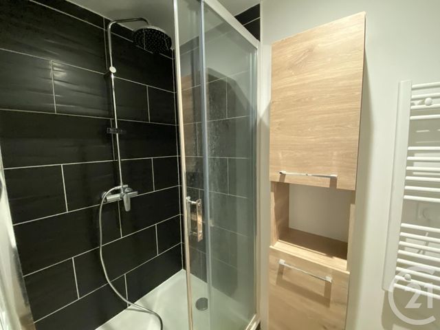 maison à louer - 5 pièces - 101.81 m2 - GRANDCHAMPS DES FONTAINES - 44 - PAYS-DE-LOIRE - Century 21 Espace De L'Isac