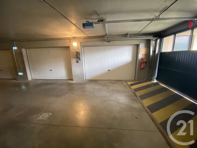 parking - ST HERBLAIN - 44