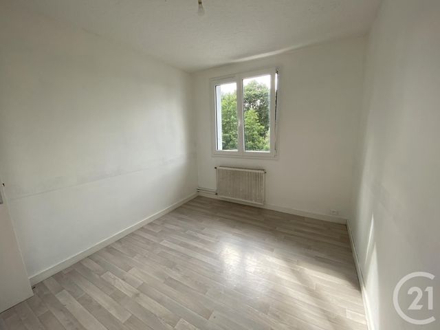 Appartement T4 à louer - 5 pièces - 87.25 m2 - NOZAY - 44 - PAYS-DE-LOIRE - Century 21 Espace De L'Isac