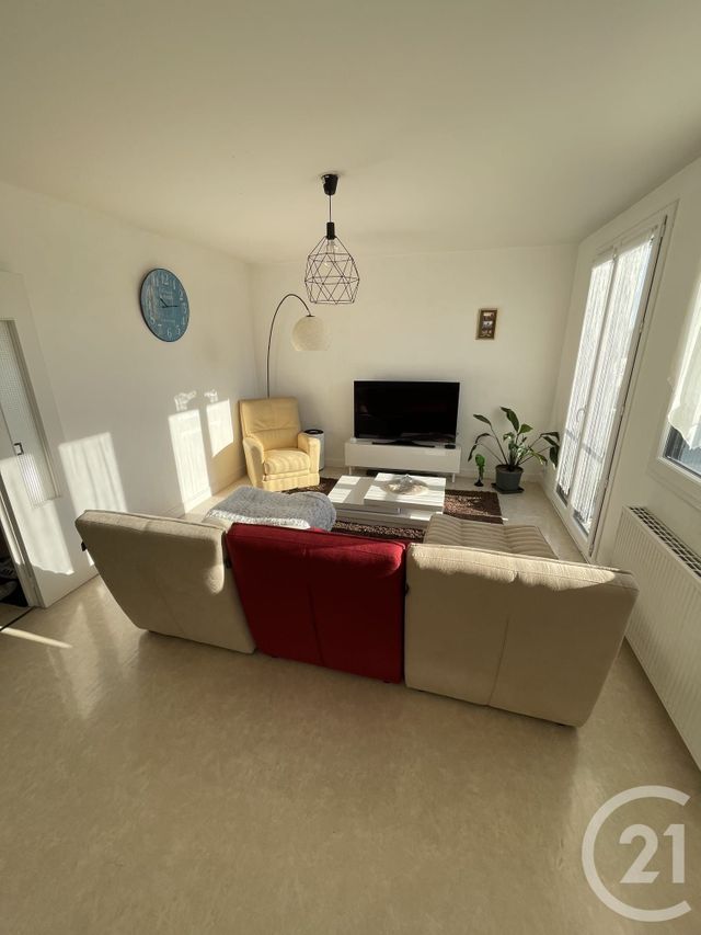 Appartement T4 à louer - 5 pièces - 87.25 m2 - NOZAY - 44 - PAYS-DE-LOIRE - Century 21 Espace De L'Isac
