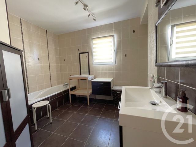 maison à vendre - 6 pièces - 146.84 m2 - NOTRE DAME DES LANDES - 44 - PAYS-DE-LOIRE - Century 21 Espace De L'Isac