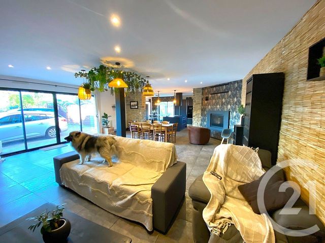 maison à vendre - 10 pièces - 220.4 m2 - PRINQUIAU - 44 - PAYS-DE-LOIRE - Century 21 Espace De L'Isac