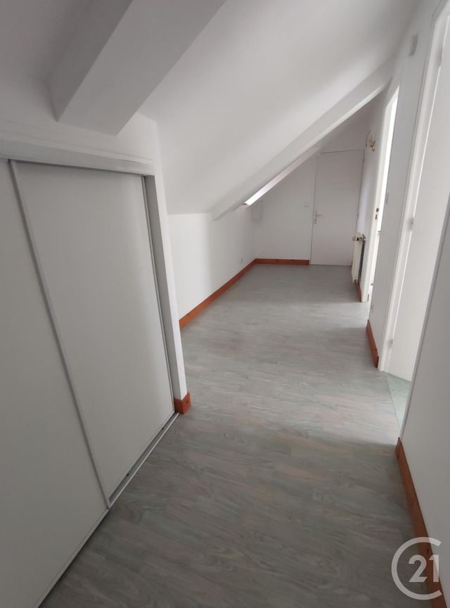 maison à louer - 7 pièces - 156.0 m2 - PLESSE - 44 - PAYS-DE-LOIRE - Century 21 Espace De L'Isac