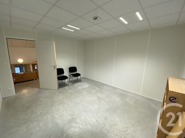 commerce à louer - 295.35 m2 - MALVILLE - 44 - PAYS-DE-LOIRE - Century 21 Espace De L'Isac