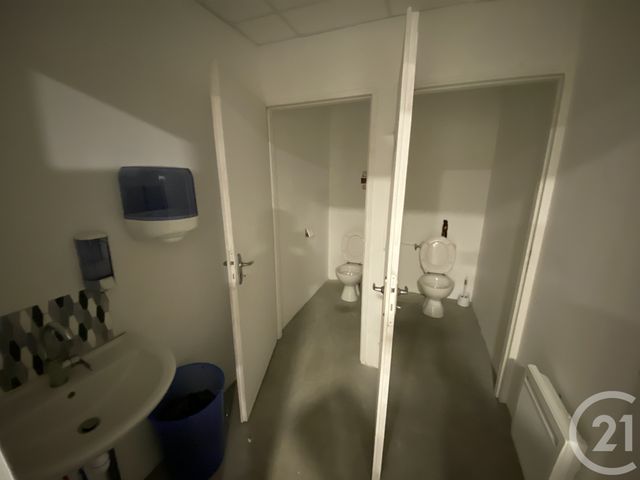 commerce à louer - 295.35 m2 - MALVILLE - 44 - PAYS-DE-LOIRE - Century 21 Espace De L'Isac