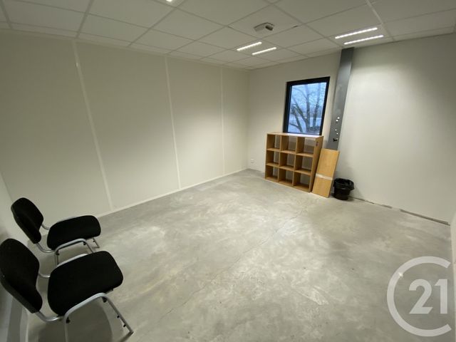 entreprise à louer - 167.39 m2 - MALVILLE - 44 - PAYS-DE-LOIRE - Century 21 Espace De L'Isac