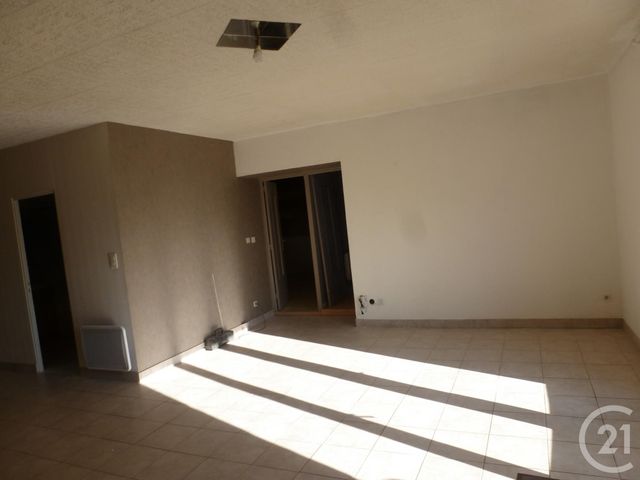 Appartement T3 à louer - 3 pièces - 72.09 m2 - PLESSE - 44 - PAYS-DE-LOIRE - Century 21 Espace De L'Isac