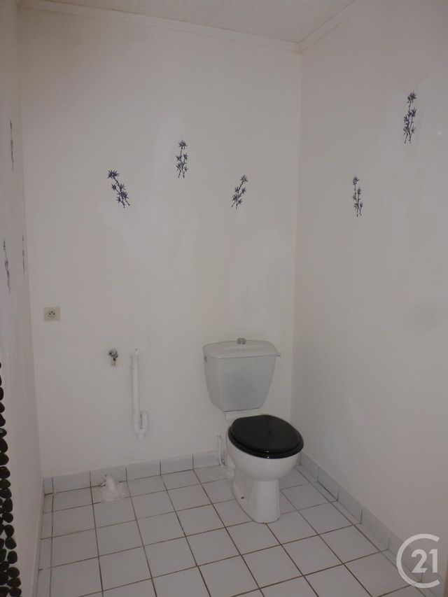 Appartement T3 à louer - 3 pièces - 72.09 m2 - PLESSE - 44 - PAYS-DE-LOIRE - Century 21 Espace De L'Isac