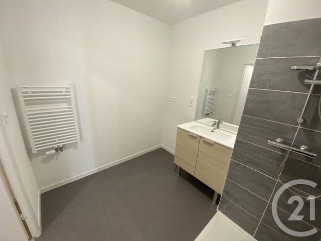 Appartement T3 à louer - 3 pièces - 60.63 m2 - BLAIN - 44 - PAYS-DE-LOIRE - Century 21 Espace De L'Isac