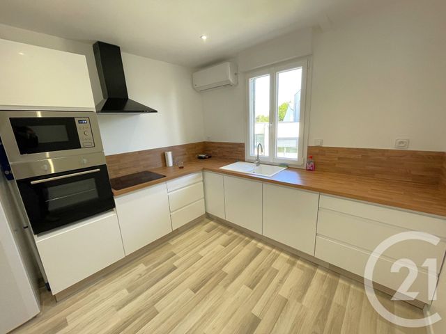 Appartement T4 à vendre - 5 pièces - 87.88 m2 - BLAIN - 44 - PAYS-DE-LOIRE - Century 21 Espace De L'Isac