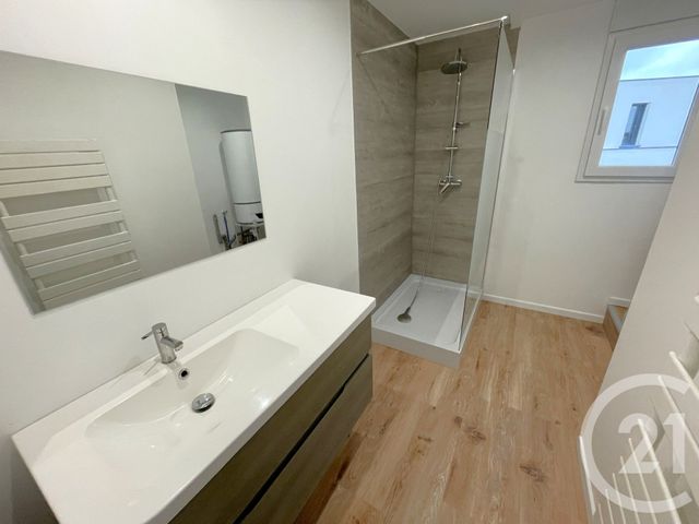 Appartement T4 à vendre - 5 pièces - 87.88 m2 - BLAIN - 44 - PAYS-DE-LOIRE - Century 21 Espace De L'Isac