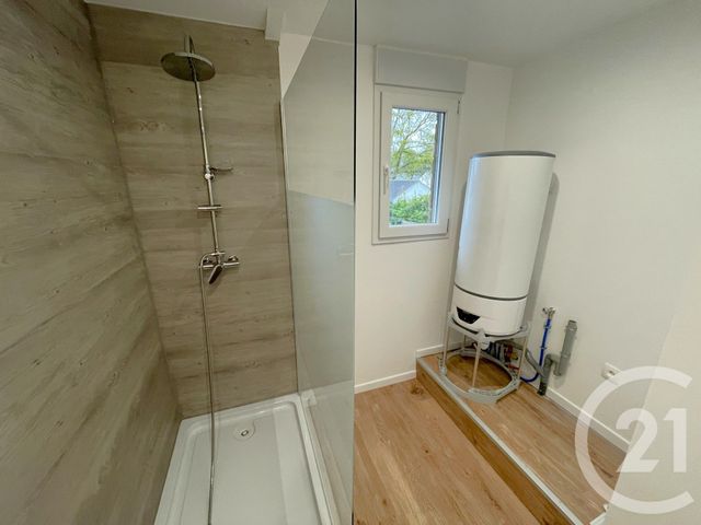 Appartement T4 à vendre - 5 pièces - 87.88 m2 - BLAIN - 44 - PAYS-DE-LOIRE - Century 21 Espace De L'Isac