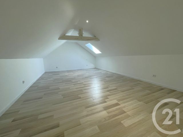 Appartement T4 à vendre - 5 pièces - 87.88 m2 - BLAIN - 44 - PAYS-DE-LOIRE - Century 21 Espace De L'Isac
