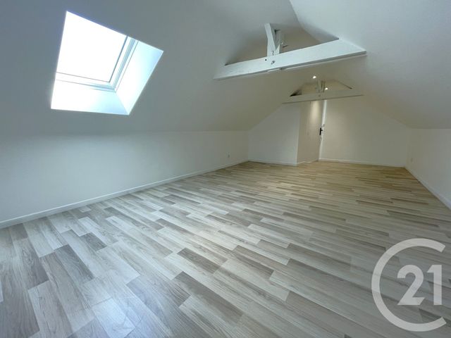 Appartement T4 à vendre - 5 pièces - 87.88 m2 - BLAIN - 44 - PAYS-DE-LOIRE - Century 21 Espace De L'Isac