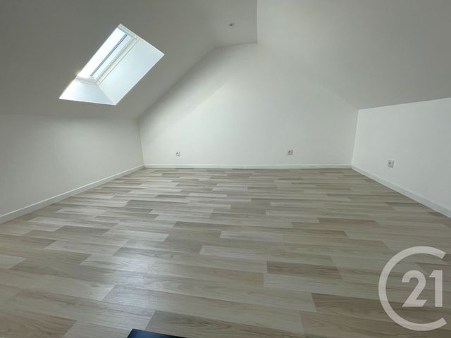 Appartement T4 à vendre - 5 pièces - 87.88 m2 - BLAIN - 44 - PAYS-DE-LOIRE - Century 21 Espace De L'Isac