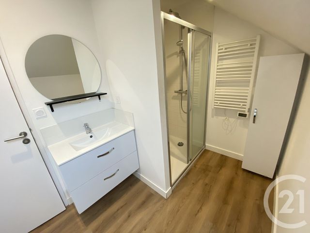 maison à louer - 5 pièces - 103.12 m2 - GRANDCHAMPS DES FONTAINES - 44 - PAYS-DE-LOIRE - Century 21 Espace De L'Isac