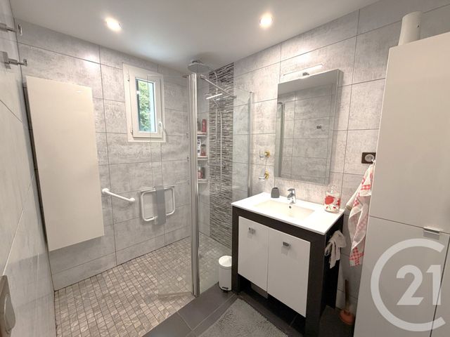 maison à vendre - 7 pièces - 150.0 m2 - NOTRE DAME DES LANDES - 44 - PAYS-DE-LOIRE - Century 21 Espace De L'Isac