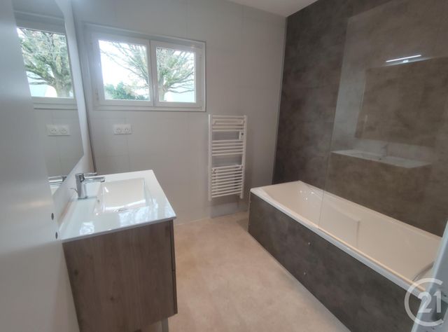 maison à louer - 5 pièces - 85.19 m2 - LE GAVRE - 44 - PAYS-DE-LOIRE - Century 21 Espace De L'Isac