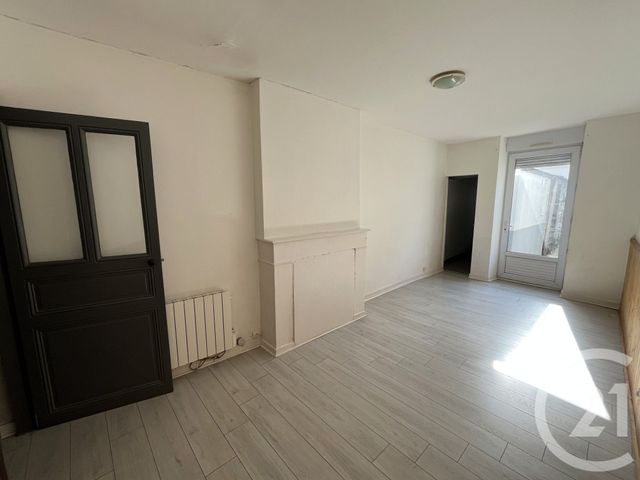 Appartement T2 à vendre - 2 pièces - 46.69 m2 - NOZAY - 44 - PAYS-DE-LOIRE - Century 21 Espace De L'Isac