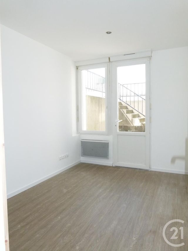 Appartement T2 à louer - 2 pièces - 34.97 m2 - PLESSE - 44 - PAYS-DE-LOIRE - Century 21 Espace De L'Isac