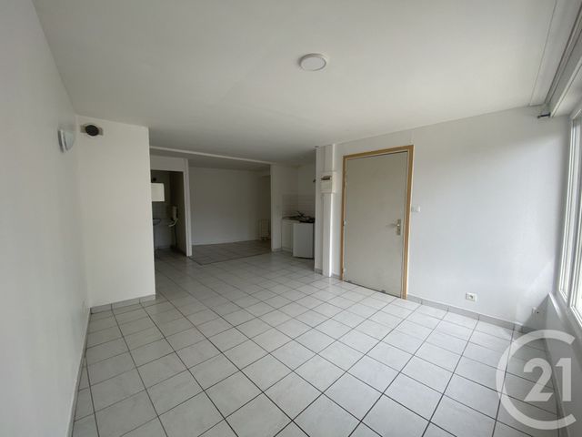 Appartement T1 à louer - 1 pièce - 30.6 m2 - FAY DE BRETAGNE - 44 - PAYS-DE-LOIRE - Century 21 Espace De L'Isac