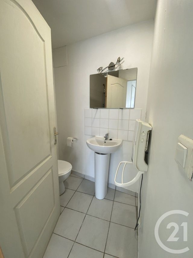 Appartement T1 à louer - 1 pièce - 30.6 m2 - FAY DE BRETAGNE - 44 - PAYS-DE-LOIRE - Century 21 Espace De L'Isac