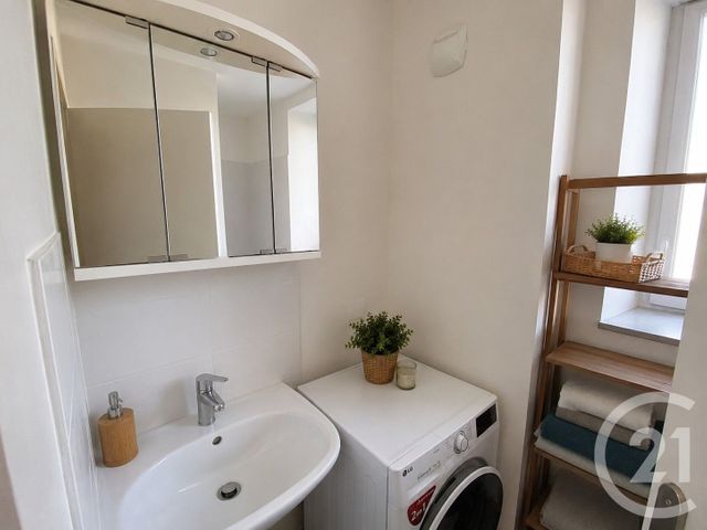 Appartement T3 à louer - 3 pièces - 62.35 m2 - FAY DE BRETAGNE - 44 - PAYS-DE-LOIRE - Century 21 Espace De L'Isac