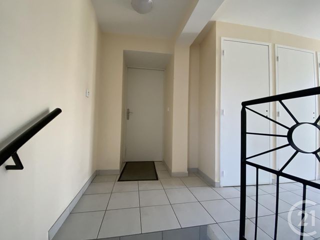 Appartement T3 à louer - 3 pièces - 62.35 m2 - FAY DE BRETAGNE - 44 - PAYS-DE-LOIRE - Century 21 Espace De L'Isac